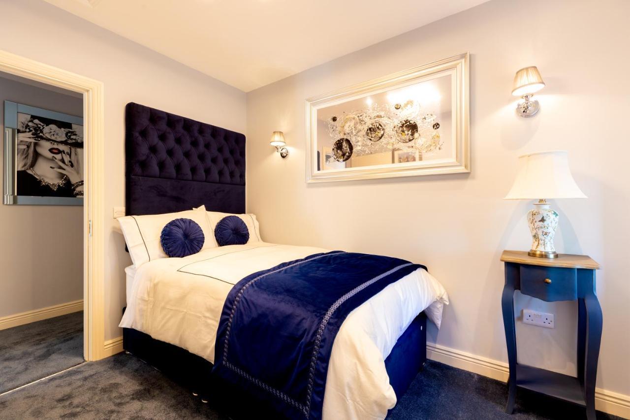نافان Queens Brook Apartment المظهر الخارجي الصورة